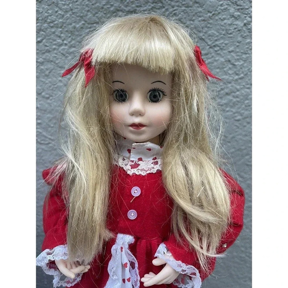 Vintage Telco Motionettes Of Christmas 1989 Blonde Girl in Nightgown & Slippers - Picture 2 of 16